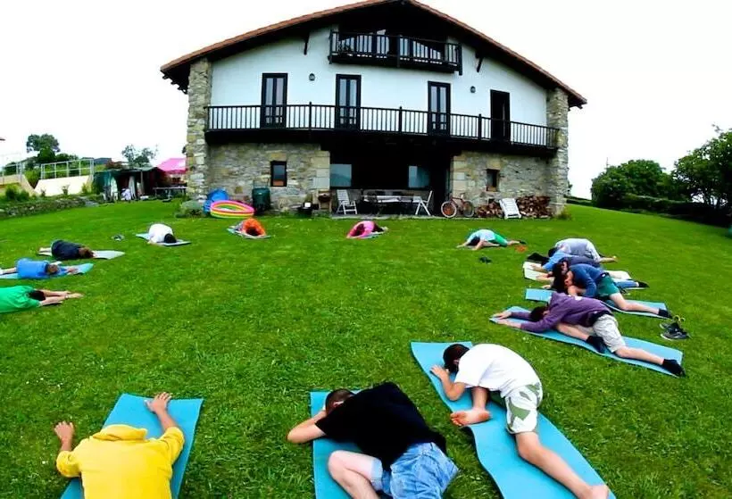 Hostel Barrika Surf Camp
