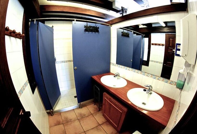 Hostel Barrika Surf Camp