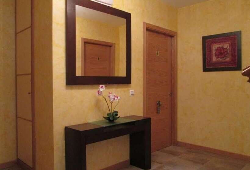 فندق Casa Rural Virgen De Las Cruces