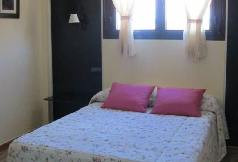 فندق Casa Rural Virgen De Las Cruces