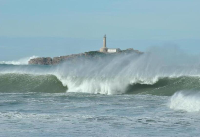 酒店 El Ribero De Langre