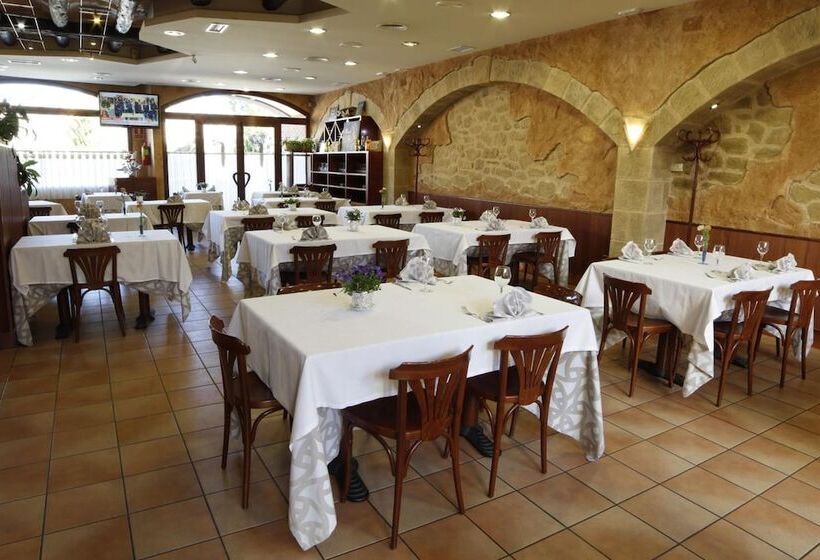 בית מלון כפרי El Salt