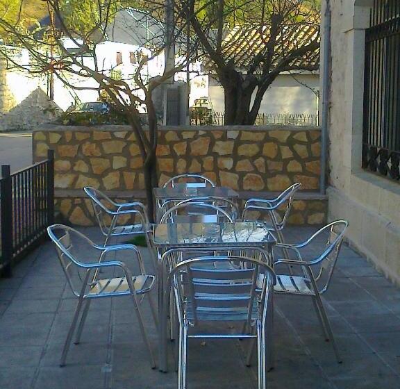 Отель Hostal Rural Amador