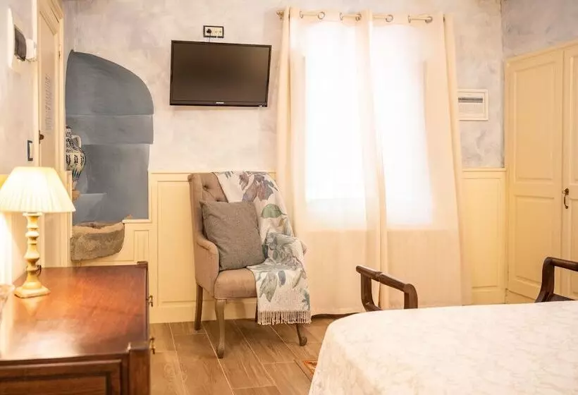 ホテル La Sala De Camós