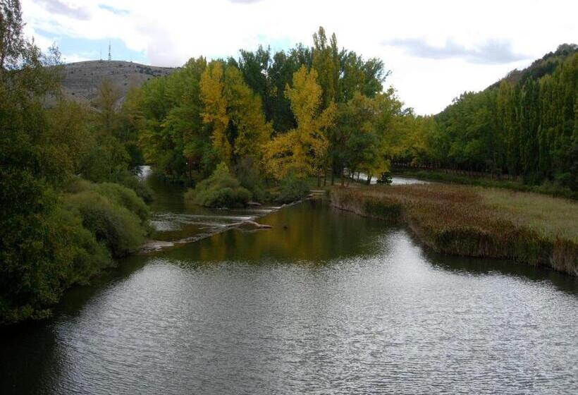 בית מלון כפרי Posada Real La Almazuela