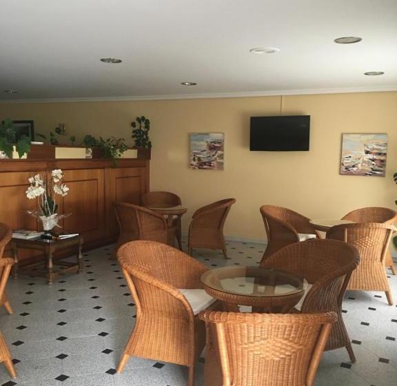 Отель Rias Baixas