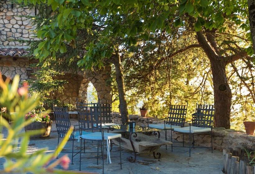 فندق ريفى Calerilla