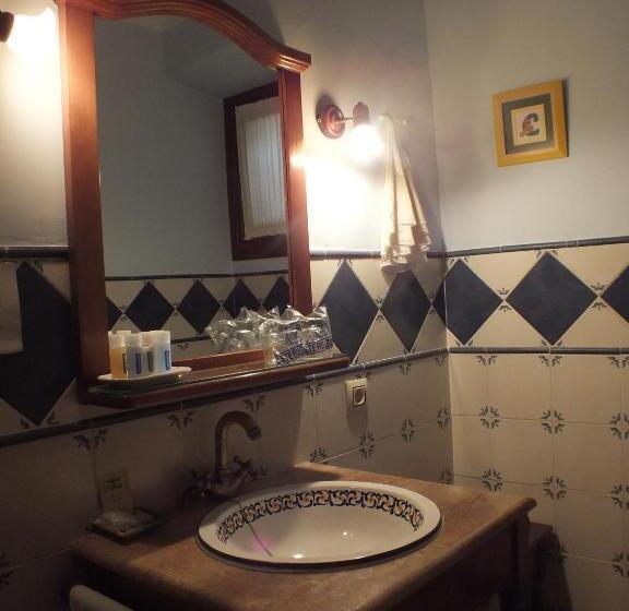 فندق Rural Posada Los Caballeros