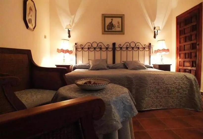 Hotelli Rural Posada Los Caballeros