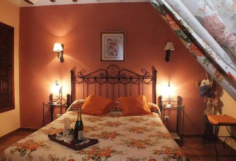 Hotelli Rural Posada Los Caballeros