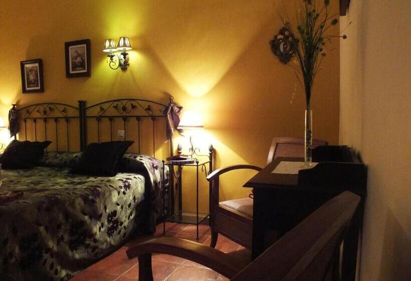 فندق Rural Posada Los Caballeros