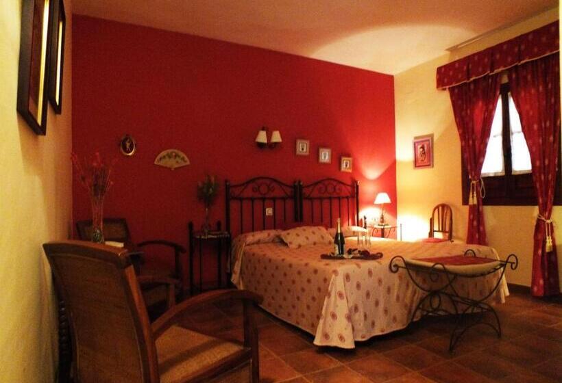 فندق Rural Posada Los Caballeros