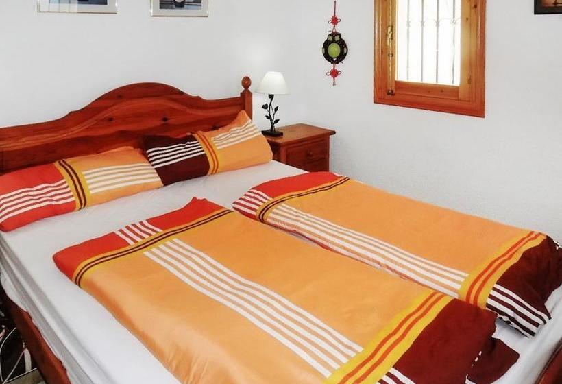 Villa Calle de Auriga