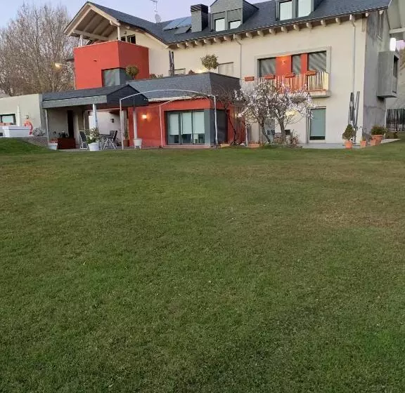 هتل Villa Iacca