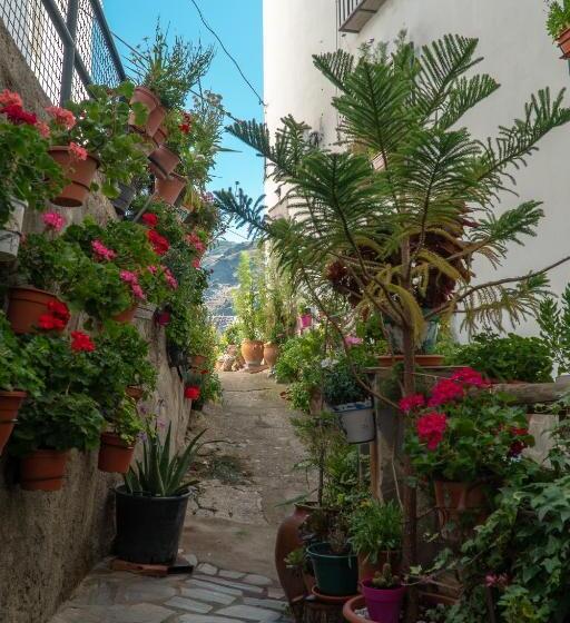 Резиденция Alojamientos Rurales Los Macabes