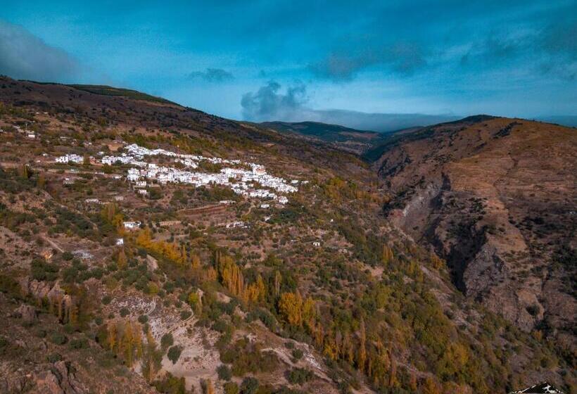 Резиденция Alojamientos Rurales Los Macabes