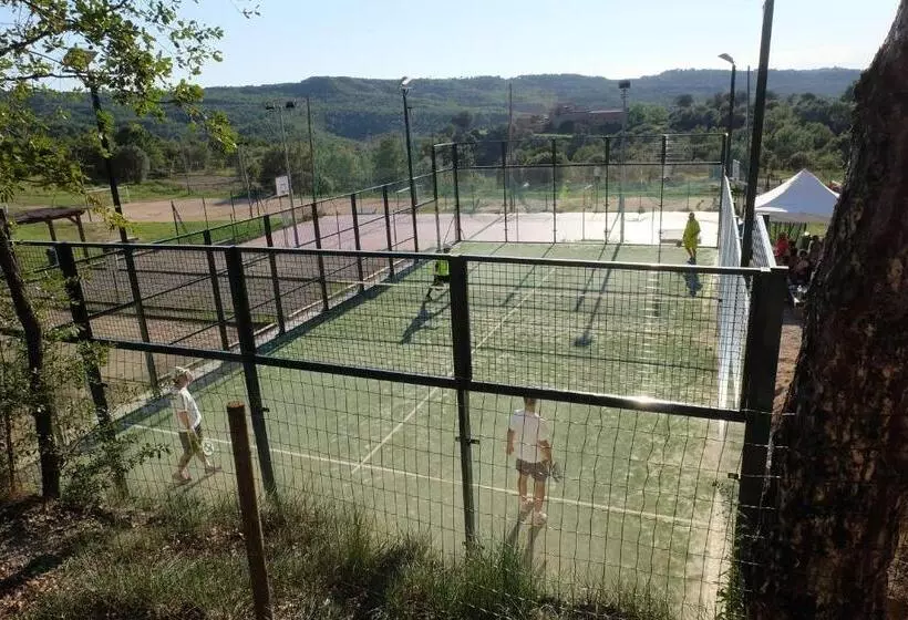 اقامتگاه Camping Gironella