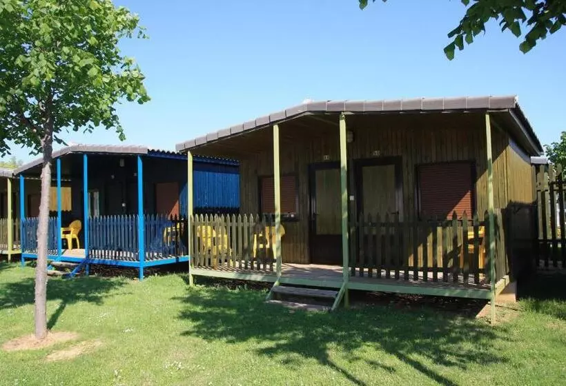 اقامتگاه Camping Iratxe Ciudad De Vacaciones