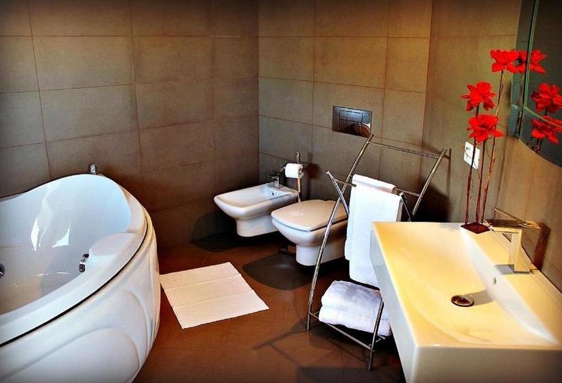 استراحتگاه Villa Dhanvantari