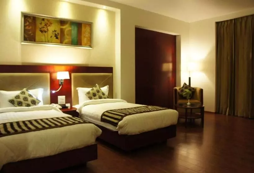 Bravura Gold Resort