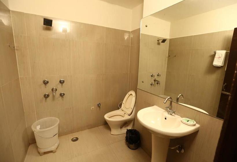 Отель Kohinoor Palace