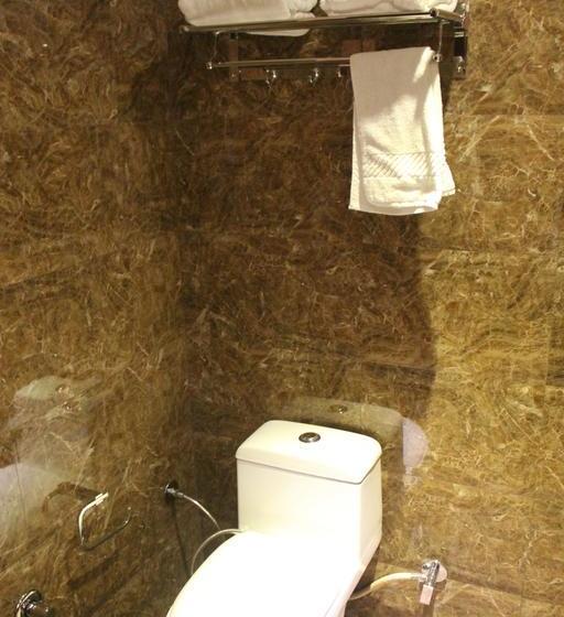 Отель Kohinoor Palace