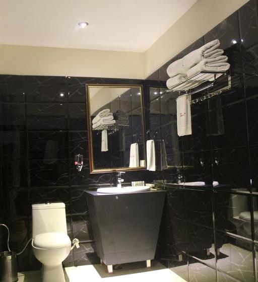 Отель Kohinoor Palace