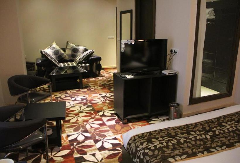 Отель Kohinoor Palace