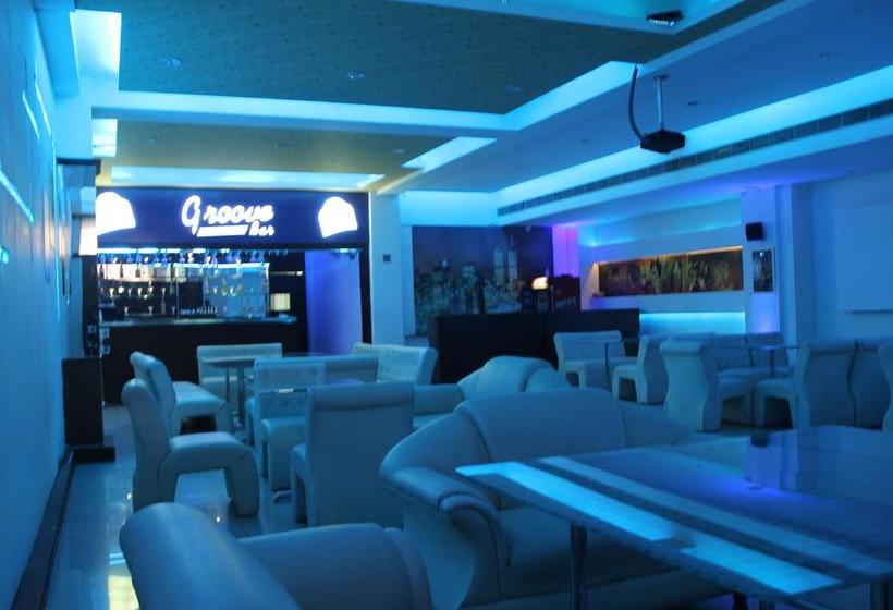 Отель Kohinoor Palace