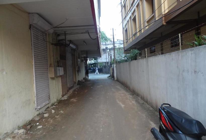 בית מלון כפרי Mjm Plaza