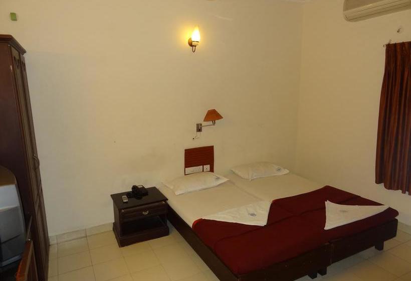 בית מלון כפרי Mjm Plaza