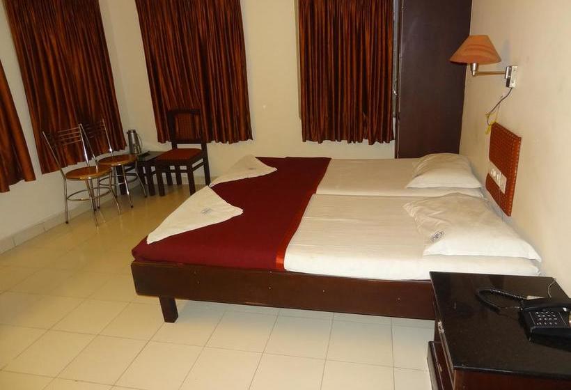 בית מלון כפרי Mjm Plaza