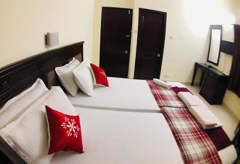 בית מלון כפרי Mjm Plaza