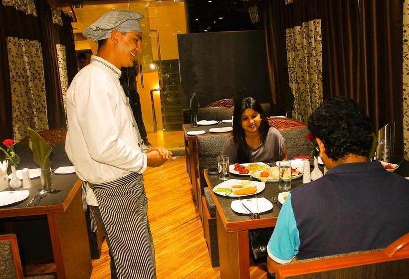 هتل Rajashree Palace