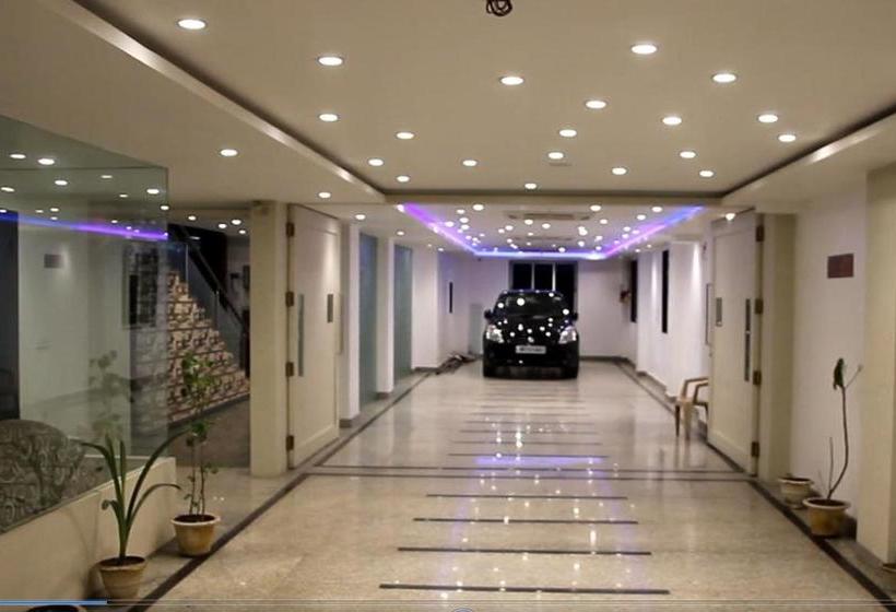 هتل Rajashree Palace