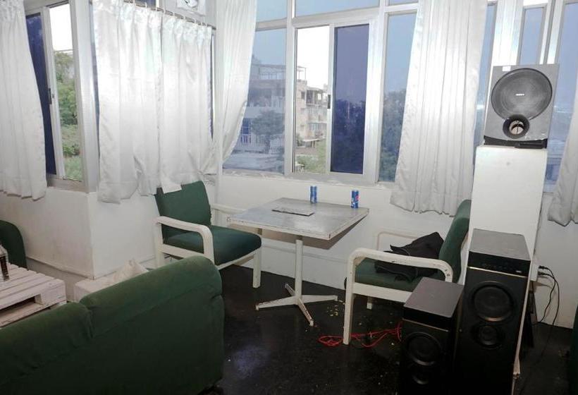 Hotel Sapphire Udaipur