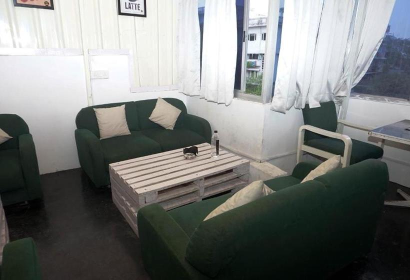 Hotel Sapphire Udaipur