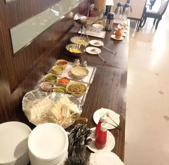 ホテル Sarthak