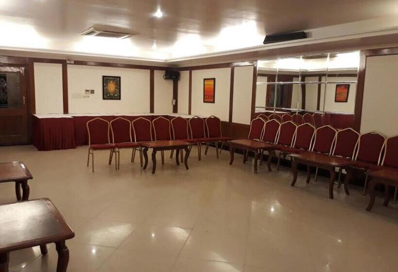 בית מלון כפרי Sarthak