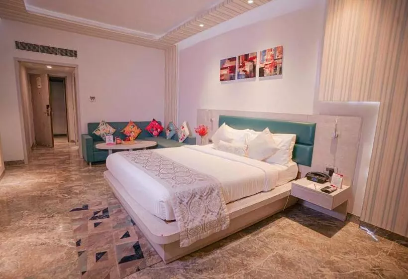 Hotelli Swarn Towers