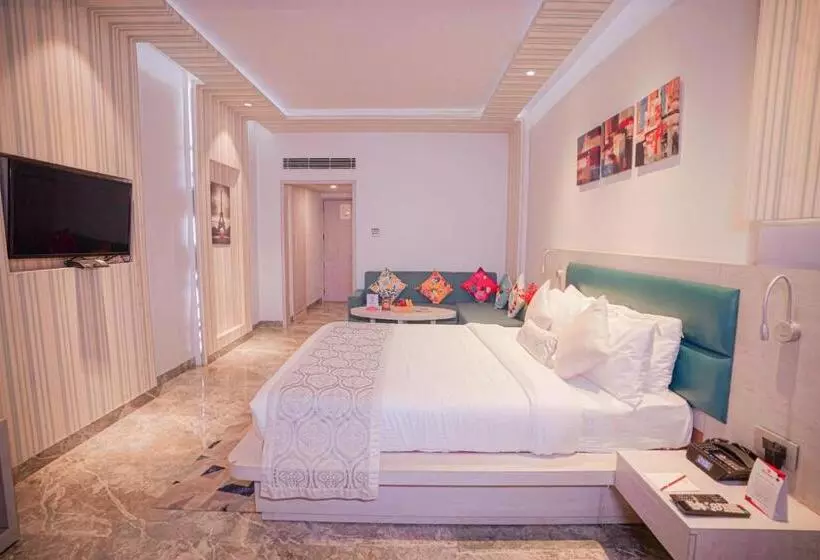 Hotelli Swarn Towers