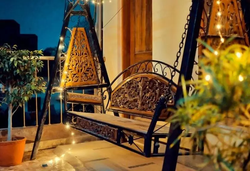 International Travellers  Hostel By Ith Stays