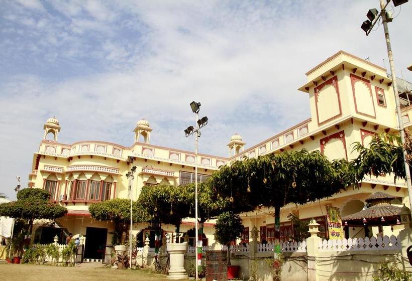 Mahal Rajwada Resort