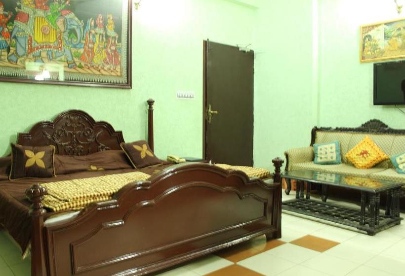 Mahal Rajwada Resort