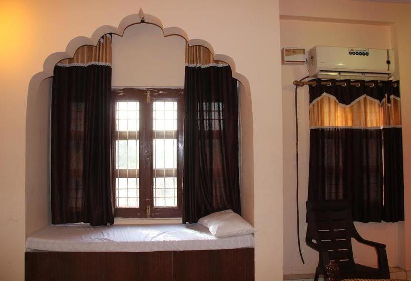 Mahal Rajwada Resort