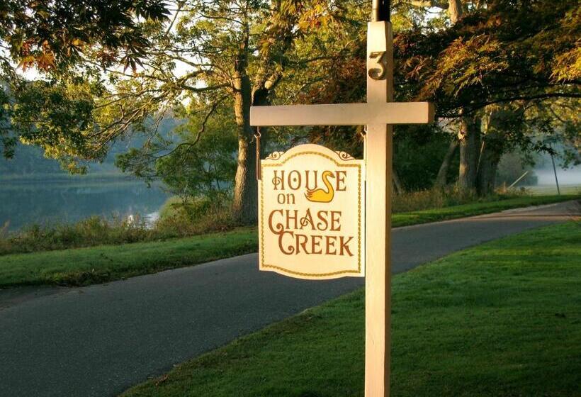 Bed and Breakfast House On Chase Creek