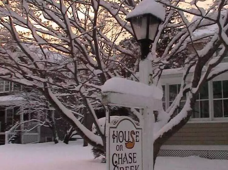 ベッドアンドブレックファースト House On Chase Creek