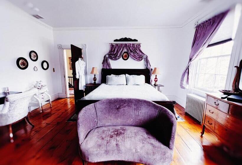 ベッドアンドブレックファースト The Borland House Inn