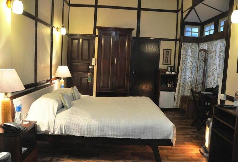 Cafe Shillong Bed And Breakfast