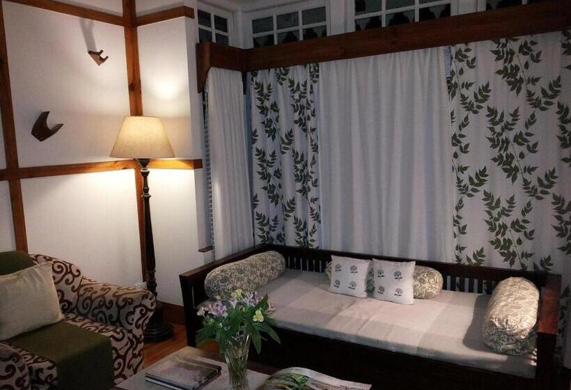 Cafe Shillong Bed And Breakfast